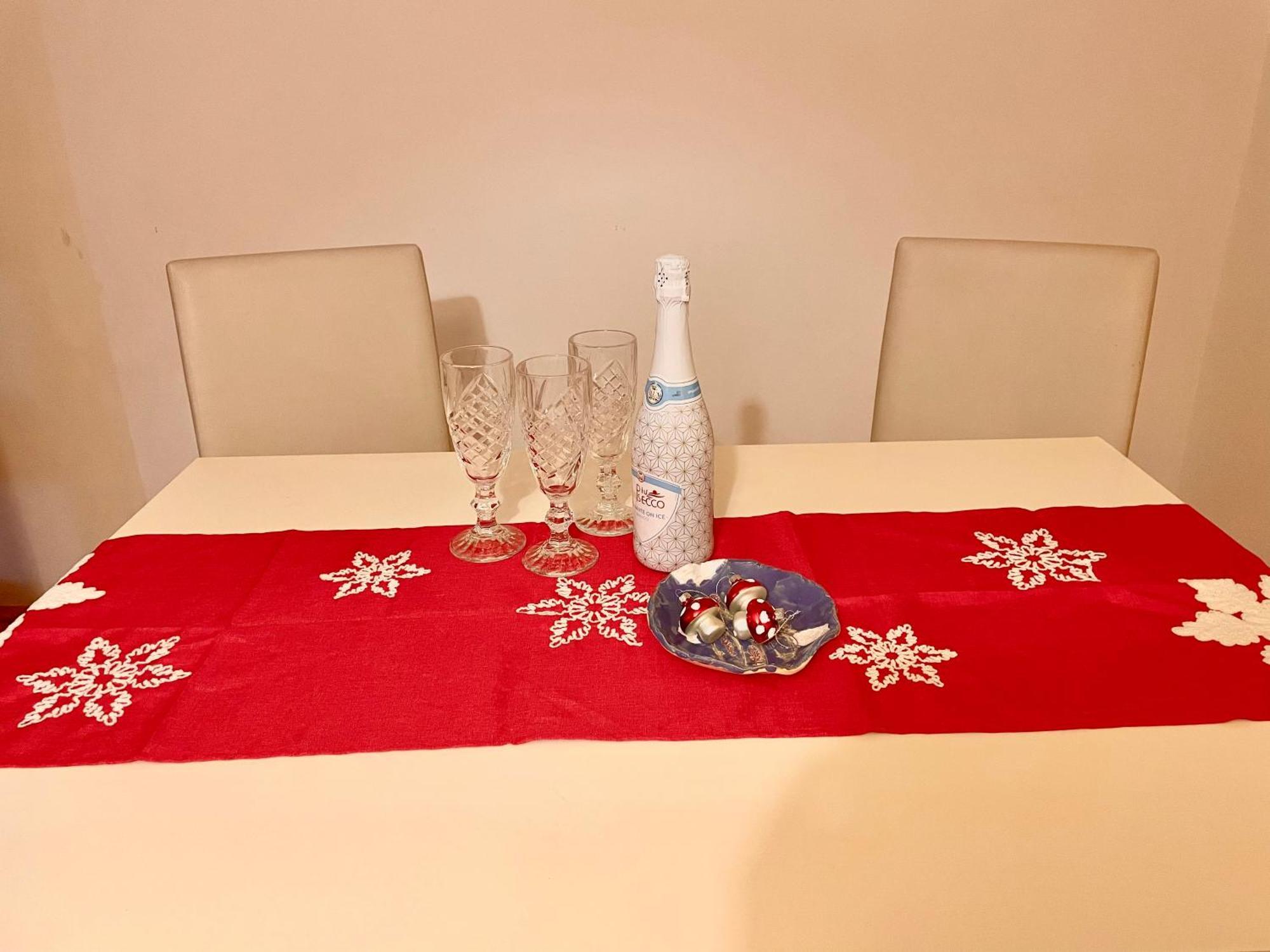 2,5 Izbovy V Ruzinove S Parkovanim Zdarma * Pozsony